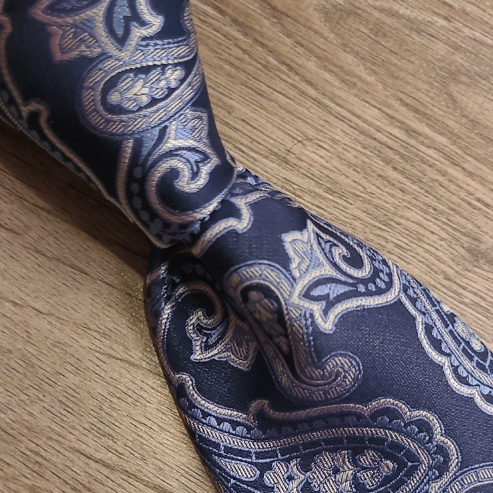 HUGO BOSS Italy Recent‎ Metallic Navy Silver Paisley Skinny Mens Silk Tie NEW